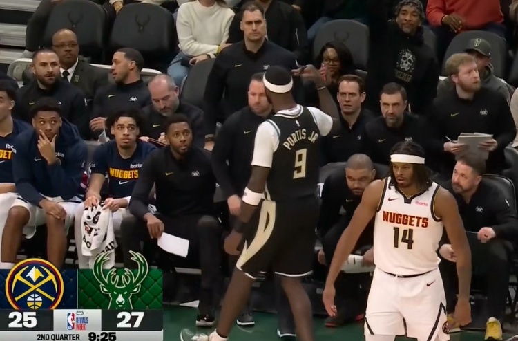 kaiyun-百步穿杨！波蒂斯三分命中 帮助雄鹿反超比分打停掘金