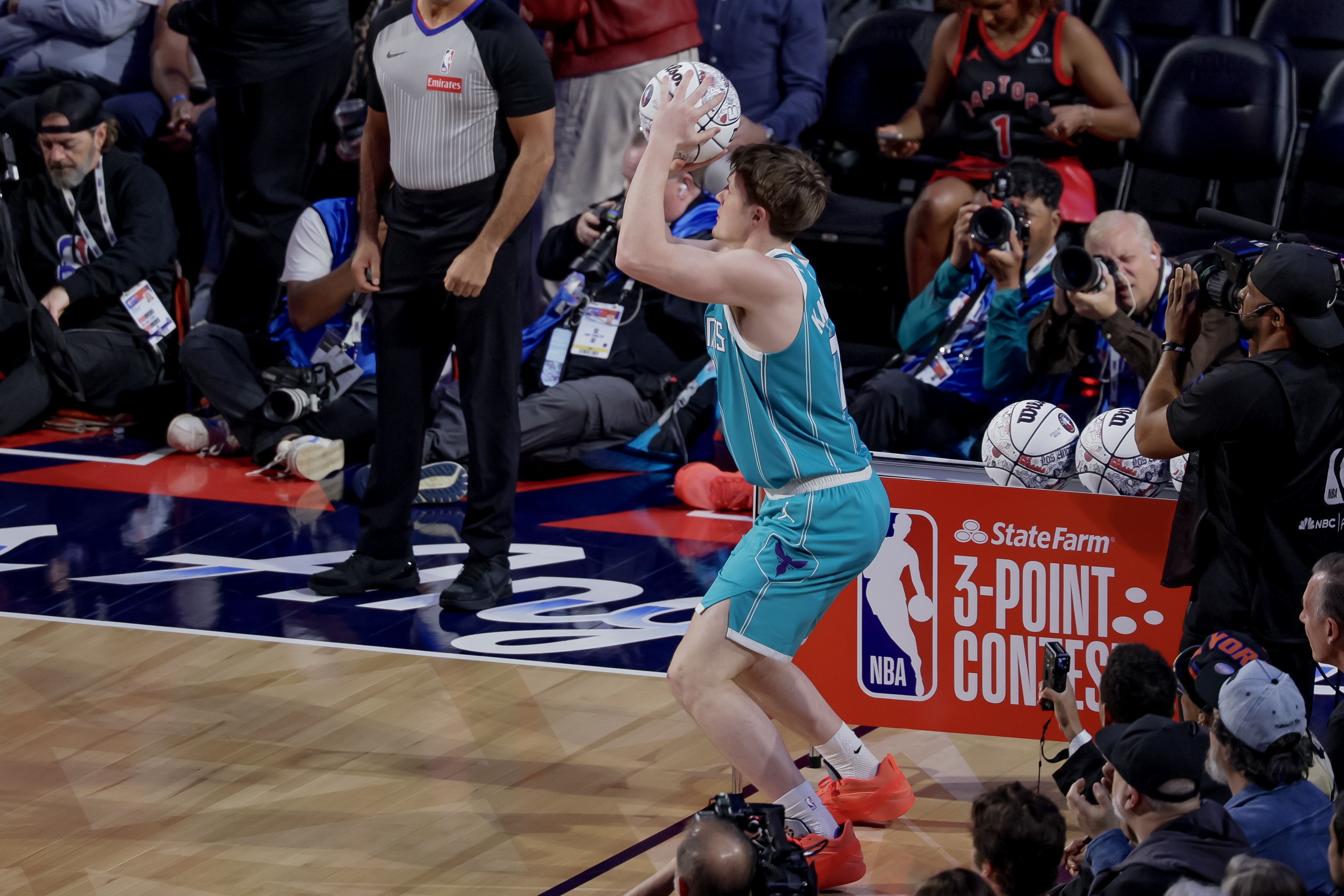 差21记！解说：只要不伤 克尼佩尔会是新秀赛季3分命中最多的球员